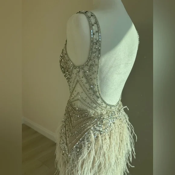 New Jovani 03023 Sheer Embellished Bodice
Feather Gown|Cream|00|Missing Tags - Picture 10 of 17